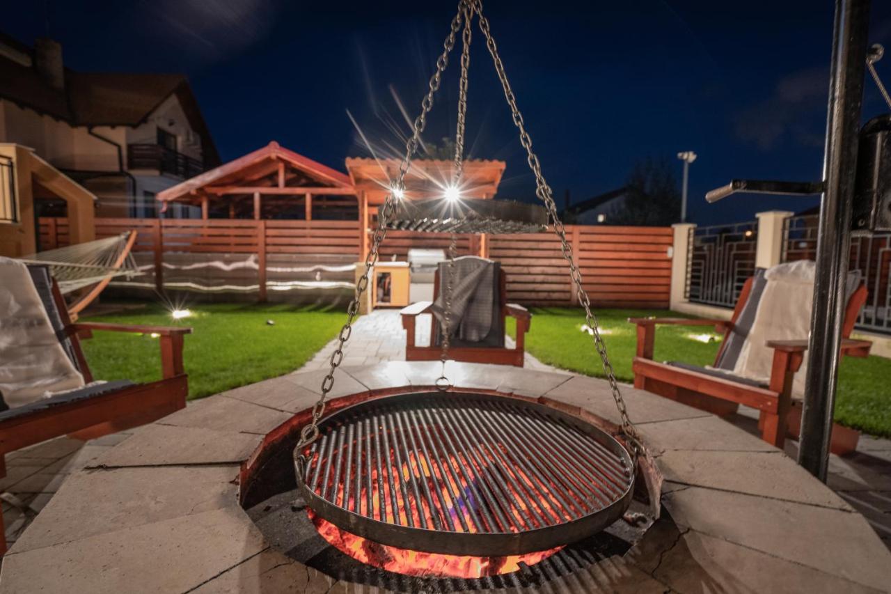 Roots Villa Redwood Brašov Exteriér fotografie