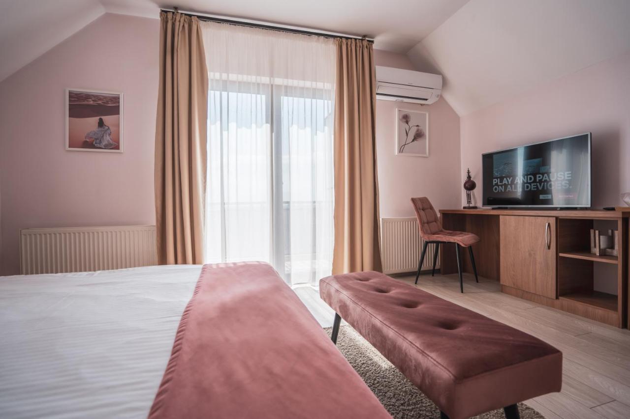 Roots Villa Redwood Brašov Exteriér fotografie