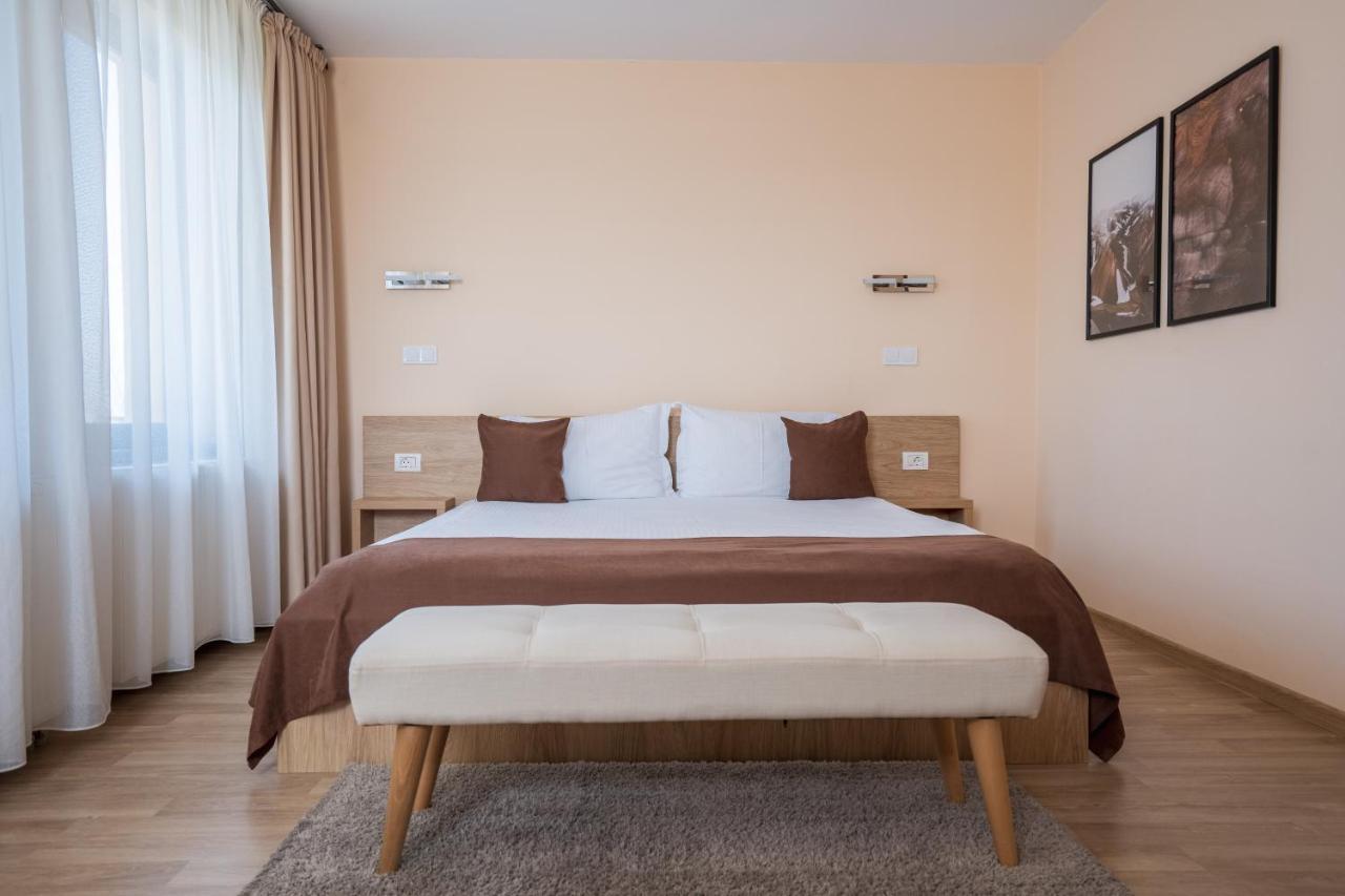 Roots Villa Redwood Brašov Exteriér fotografie
